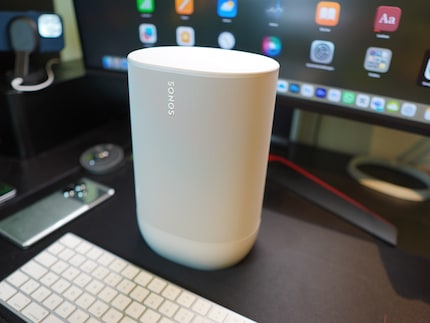 Steht normalerweise hinter dem Bildschirm: der Sonos Move.