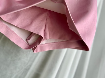 Ma nascondono un paio di pantaloncini.