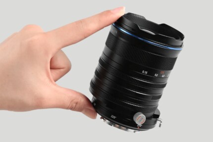 Un objectif zoom capable de décaler simultanément le cercle d'image n'existait pas jusqu'à présent.