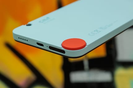 Here’s the USB-C connection next to the slot for your SIM and memory card. And if you have a removable back, you can get creative when it comes to colour.