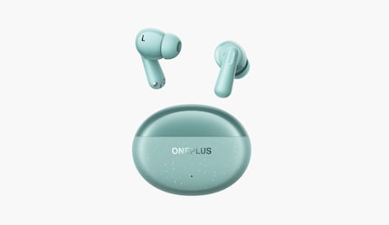 The Buds 3 Pro in turquoise.