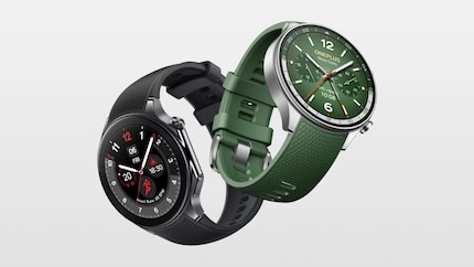 The Watch 2R (right) has the same internals as the Watch 2 (left).