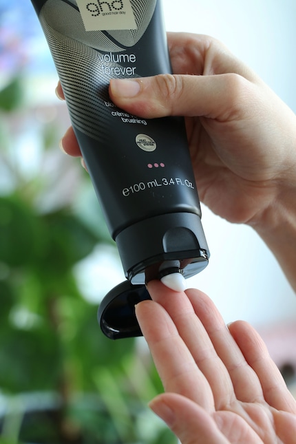 Soll den «Duet Blowdry» ergänzen: der «Volume Forever»-Hitzeschutz von Ghd.