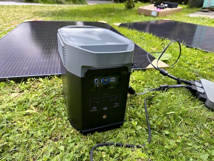 La mise en service est réussie : Ma première énergie solaire personnelle alimente la Power Station.