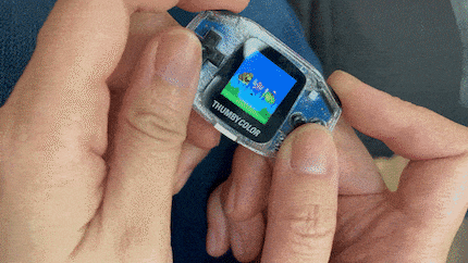 Der Thumby Color bietet ein 0,85 Zoll grosses IPS-Farbdisplay mit einer Auflösung von 128 × 128 Pixel.