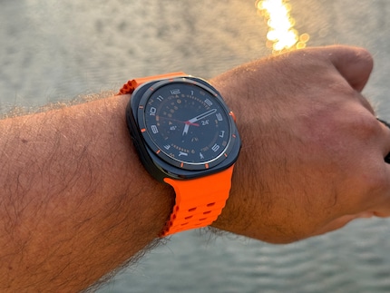 La Watch Ultra de Samsung est imposante.