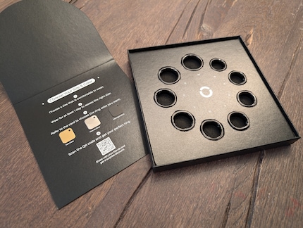 The sizing kit also shows off the three colour options.