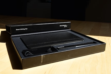 Ganz schön smart in seinem schwarzen Sakko: das Moleskine Smart Writing Set.