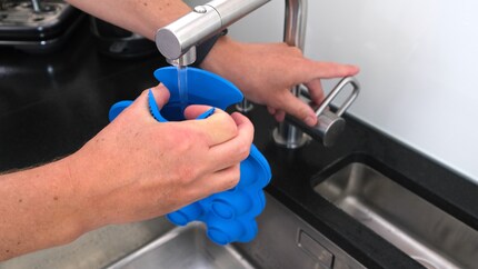 Das Befüllen am Wasserhahn klappt problemlos.