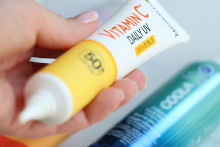 Pas pour moi : le parfum du Fluide Anti-UV Quotidien Vitamine C est beaucoup trop intense.