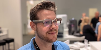 The AR glasses are not completely inconspicuous, but they are still quite comfortable to wear.