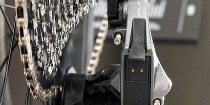 The electronic rear derailleur from Sram without a battery.