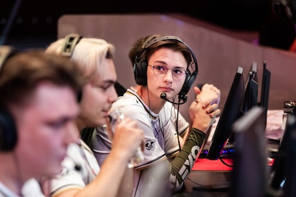 Il suo tempo attivo come professionista è terminato, ma Yannic continua ad essere contattato da diverse squadre.