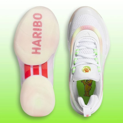 Haribo è visivamente molto presente sulle scarpe Adidas.
