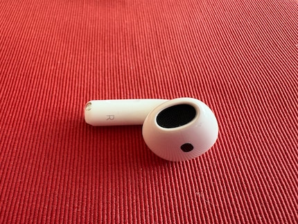 Les AirPods 4e génération sont plus fins.
