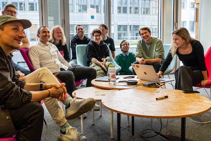 Team Endeavour und teile des Team Nautilus beim Meeting