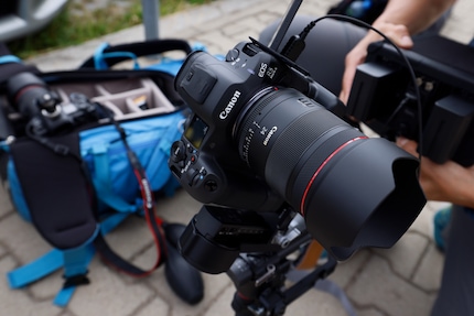 Le RF 24 mm F1.4 L VCM est également adapté aux applications vidéo.