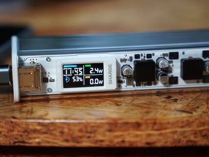 Il display mostra in modo abbastanza preciso la quantità di energia erogata dal powerbank.