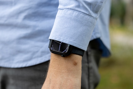 La mia caratteristica preferita del nuovo Apple Watch X: entra meglio sotto il polsino della camicia.