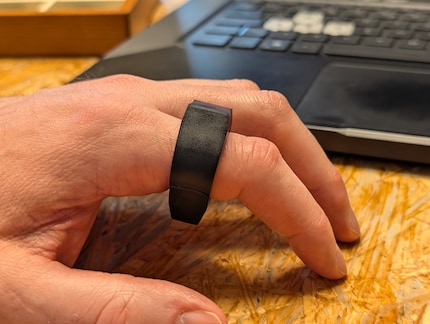 La bague reconnaît quand je fais des mouvements sur une surface.