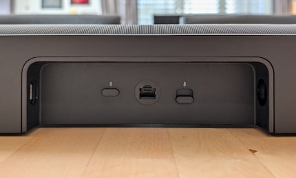 Malheureusement, il n’y a pas d’entrées HDMI supplémentaires, ce que j’aurais attendu pour un produit qui coûte près de 1000 francs suisses. Point positif : la Sonos Arc Ultra maîtrise désormais le Bluetooth.