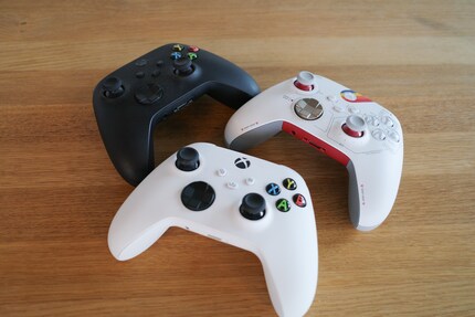Den Xbox-Controller gibt es in vielen Farbvariationen und Spezialeditionen.