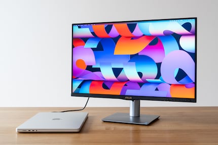 Non capisco il design a due colori. Perché non tutto in grigio, argento o nero?