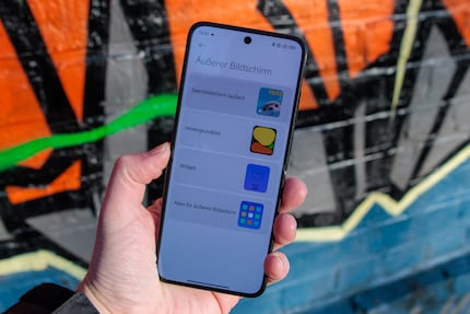 Nel menu del Mix Flip c'è una sezione extra per il display esterno.