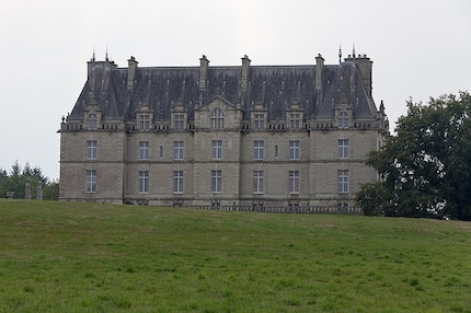 In diesem Schloss in der Bretagne war der einstige Sitz von Ubisoft. Die Heizkosten waren laut Yves enorm.