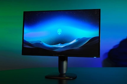 L'Alienware AW2725Q est le premier modèle à adopter le nouveau langage de design de la marque.