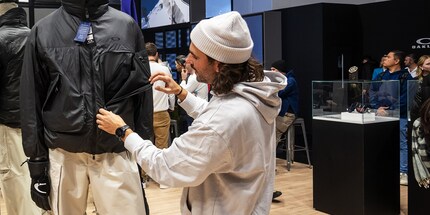 Jan Kopetz, von Oakley Dachmarkt auf der ISPO in München.