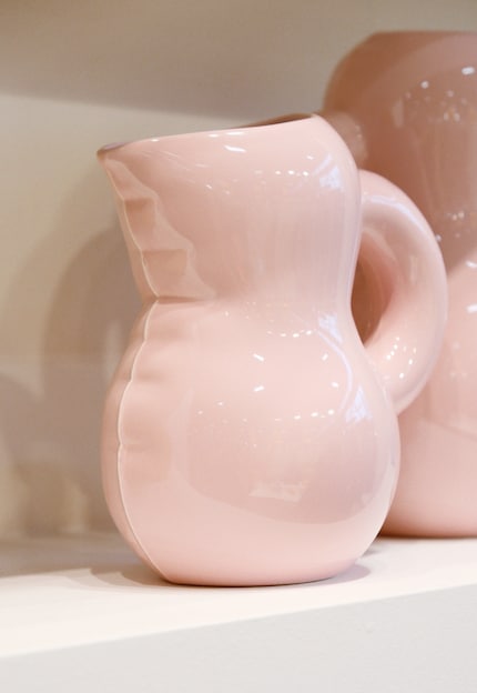 Alla fiera Maison et Objet o in città, gli oggetti di design dall'aspetto arioso di Home Studyo erano ovunque.