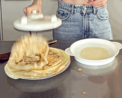 Quelques essais me suffisent, je suis officiellement la reine des crêpes.