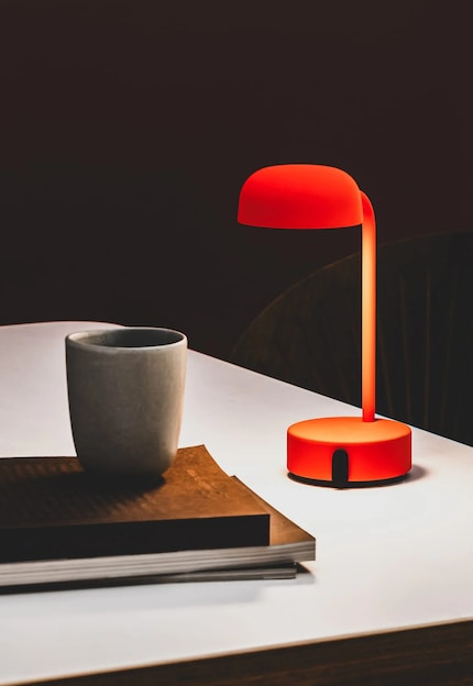 Diese Lampe wird mittels Schieber an- und ausgeschaltet.