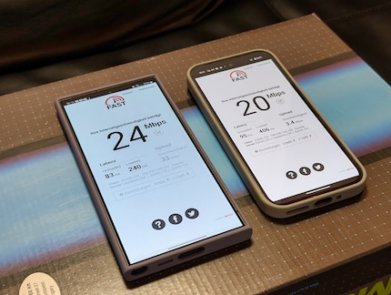 Per il test, effettuo una serie di misurazioni con due smartphone.
