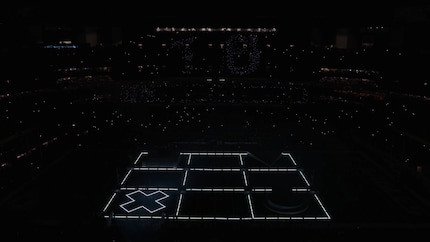 The glowing and beeping symbols look familiar.