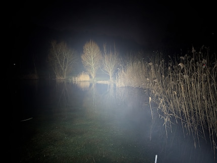 Nitecore HC65 UHE.