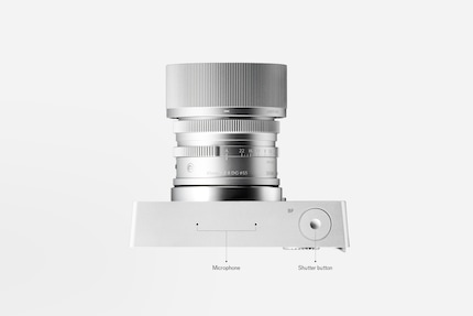 Insieme alla lunghezza focale fissa, la Sigma BF è molto compatta per una fotocamera full-frame.