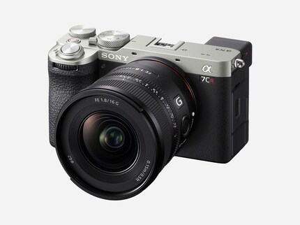 The new 16mm fits well on a compact camera such as the Alpha 7C R