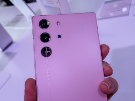 Mora Pink nennt ZTE die neue Edition in schimmerndem Rosa.