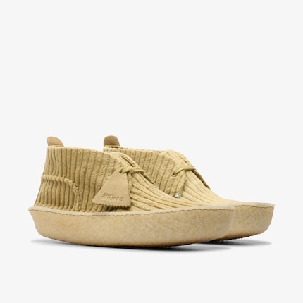 Broad corduroy, thick sole.