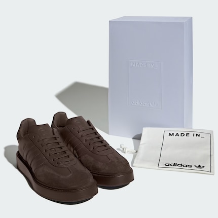 L'Adidas Gazelle Indoor Made In Italy est livrée avec une boîte spéciale et un sac à poussière.