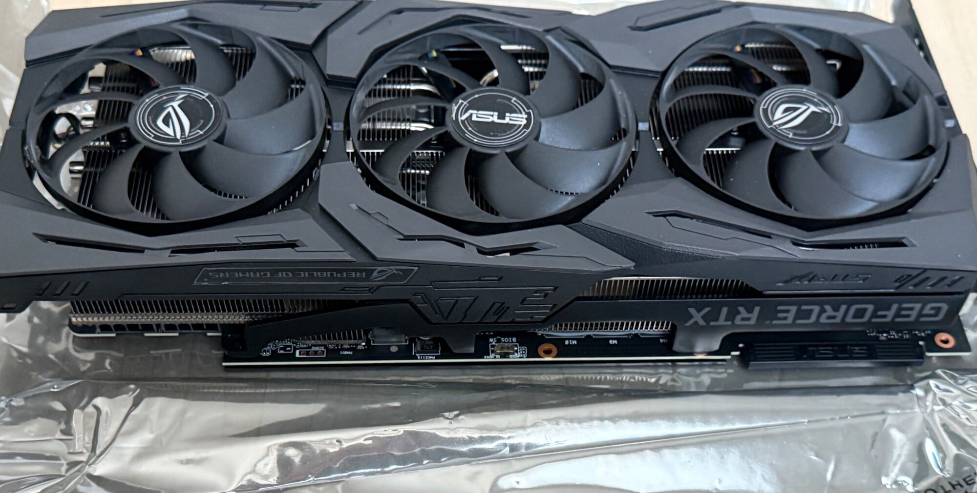 Produktbild ASUS GeForce RTX 2070S ROG Strix O8G Gaming (8 GB)