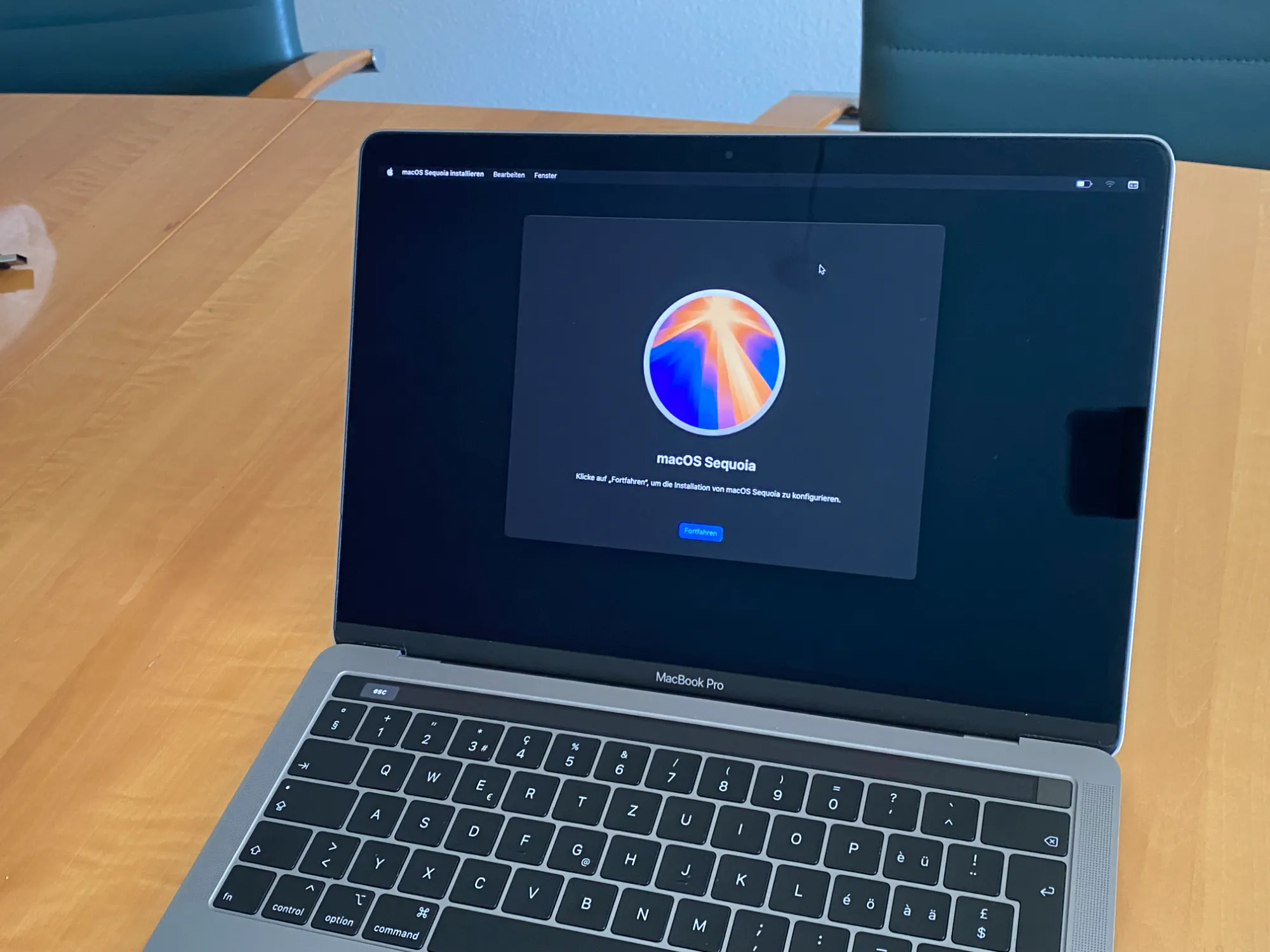 Produktbild Apple MacBook Pro 13 – 2018 (13.30", Intel Core i5-8259U, 8 GB, 256 GB, CH)