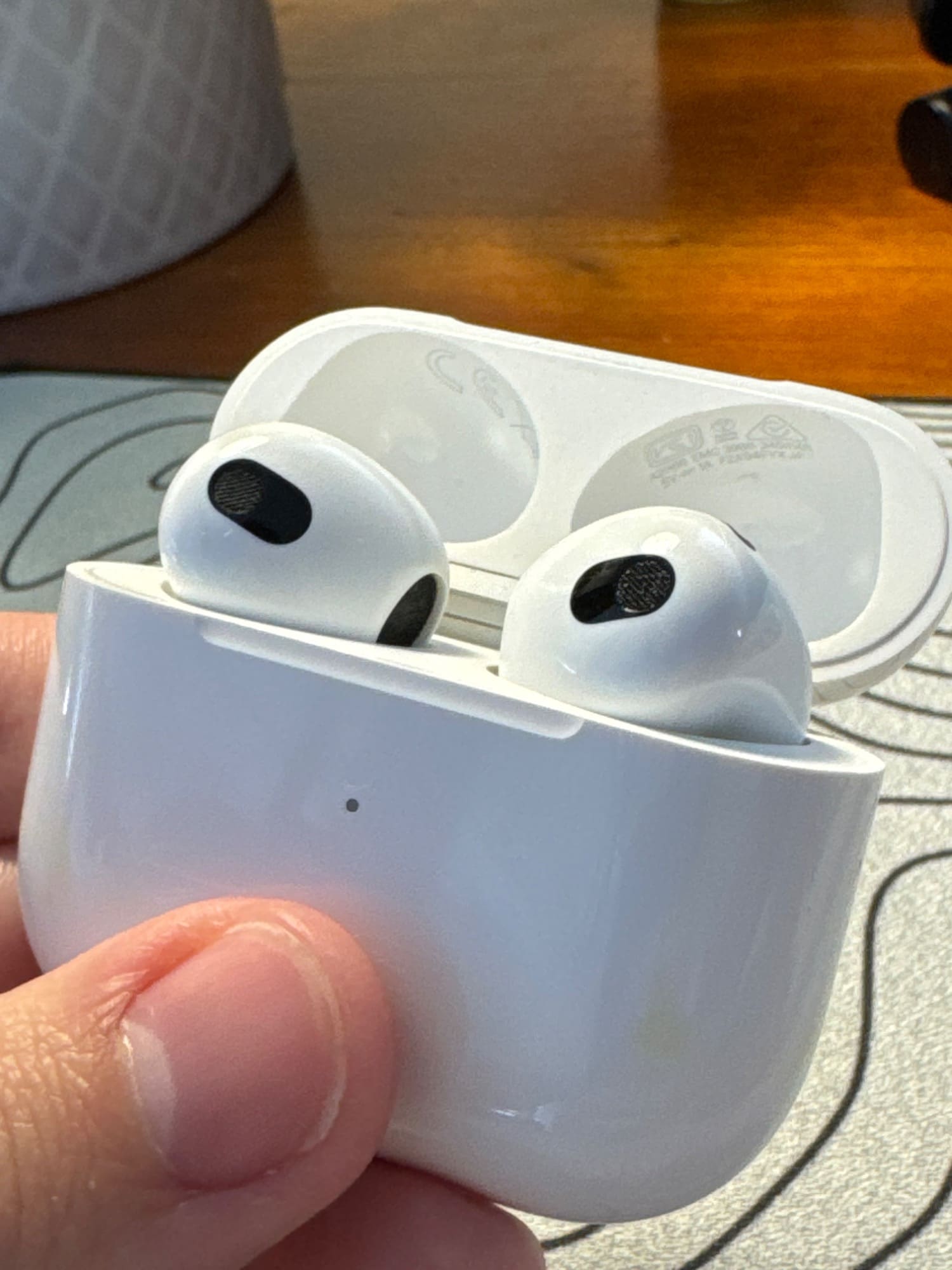 Produktbild Apple AirPods (3rd Gen.) MagSafe Case (keine Geräuschunterdrückung, 6 h, Kabellos)