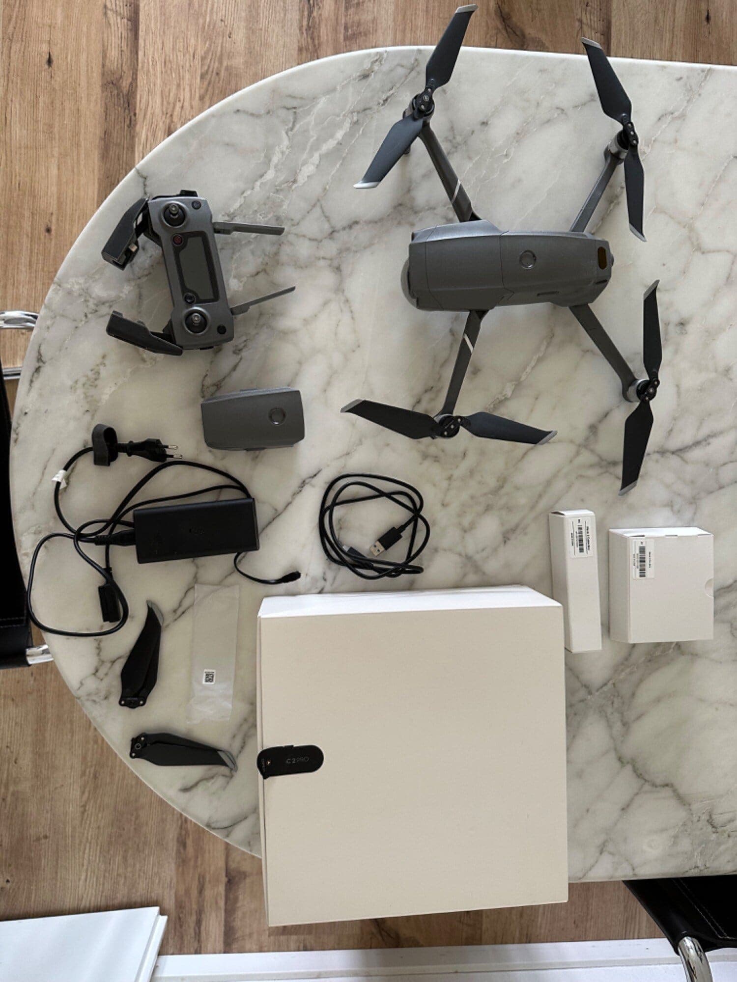 Actual product image DJI Mavic 2 Pro (31 min, 907 g, 20 Mpx)