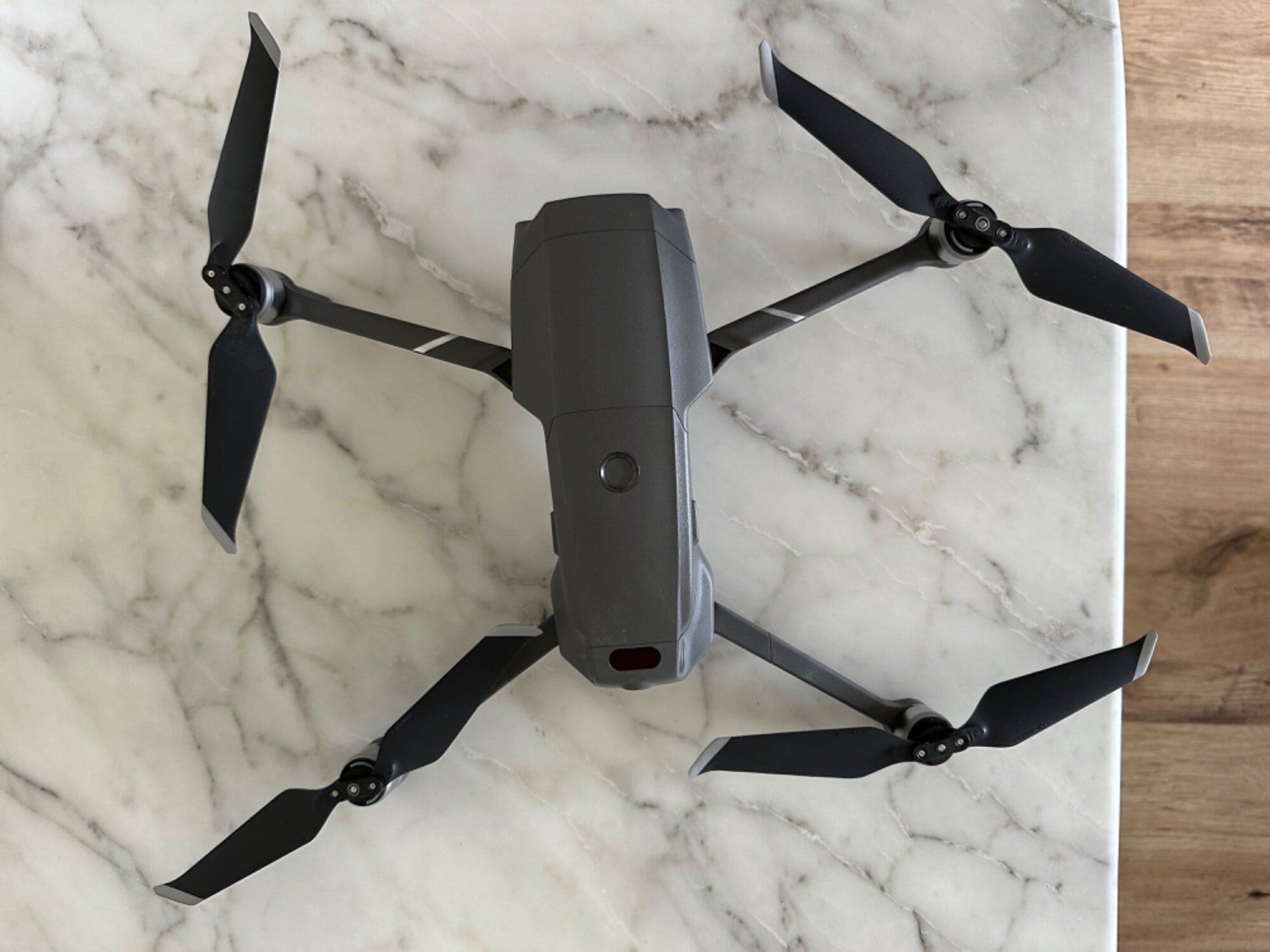 Actual product image DJI Mavic 2 Pro (31 min, 907 g, 20 Mpx)