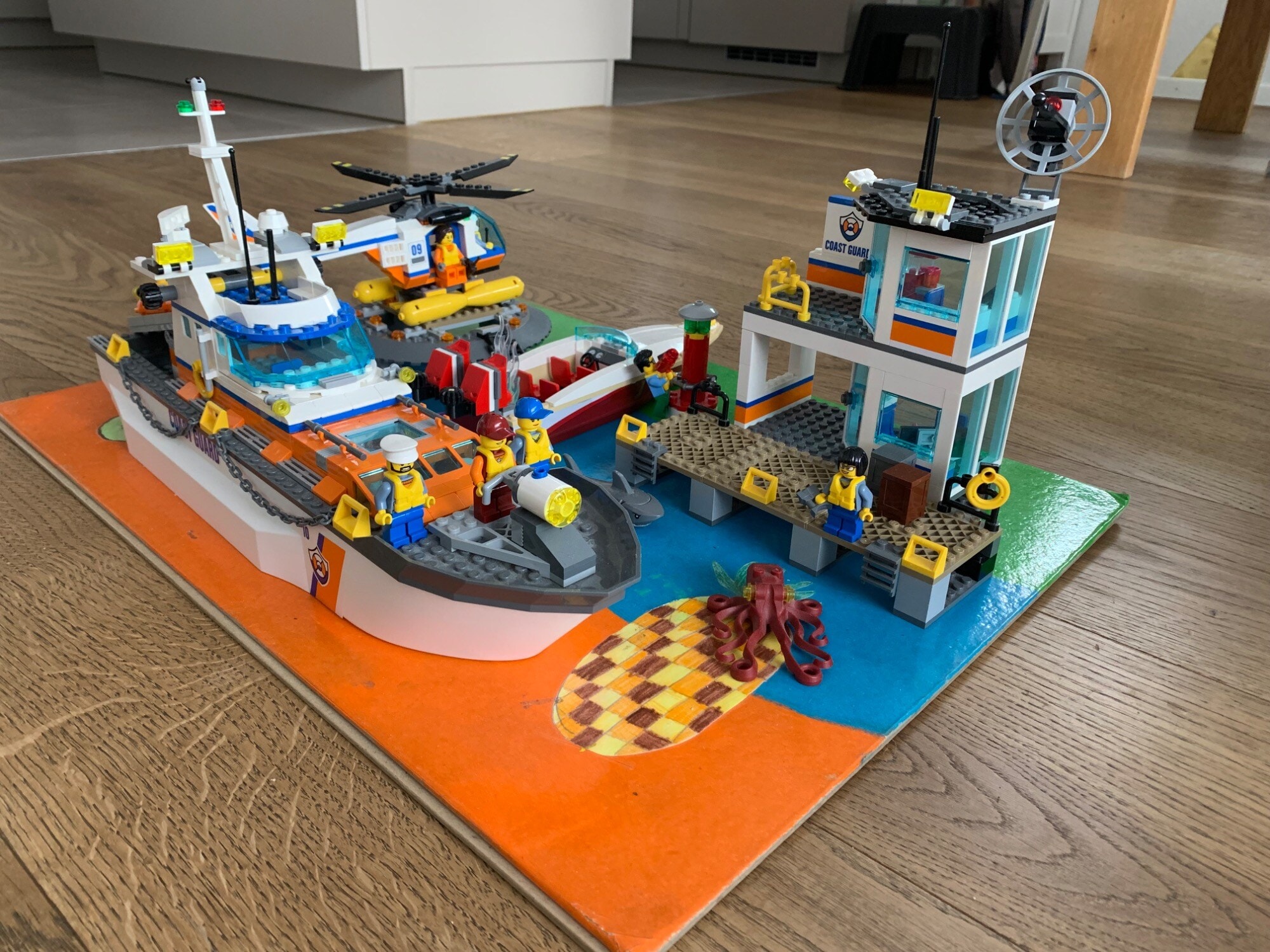 Produktbild LEGO Küstenwachzentrum (60167, LEGO City)