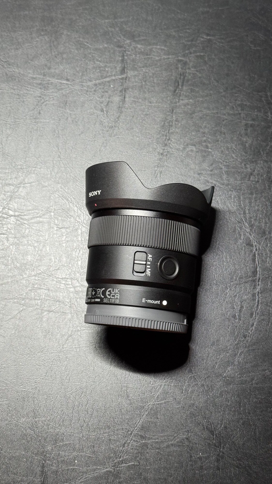 Produktbild Sony E 11mm f/1.8 (Sony E, APS-C / DX)
