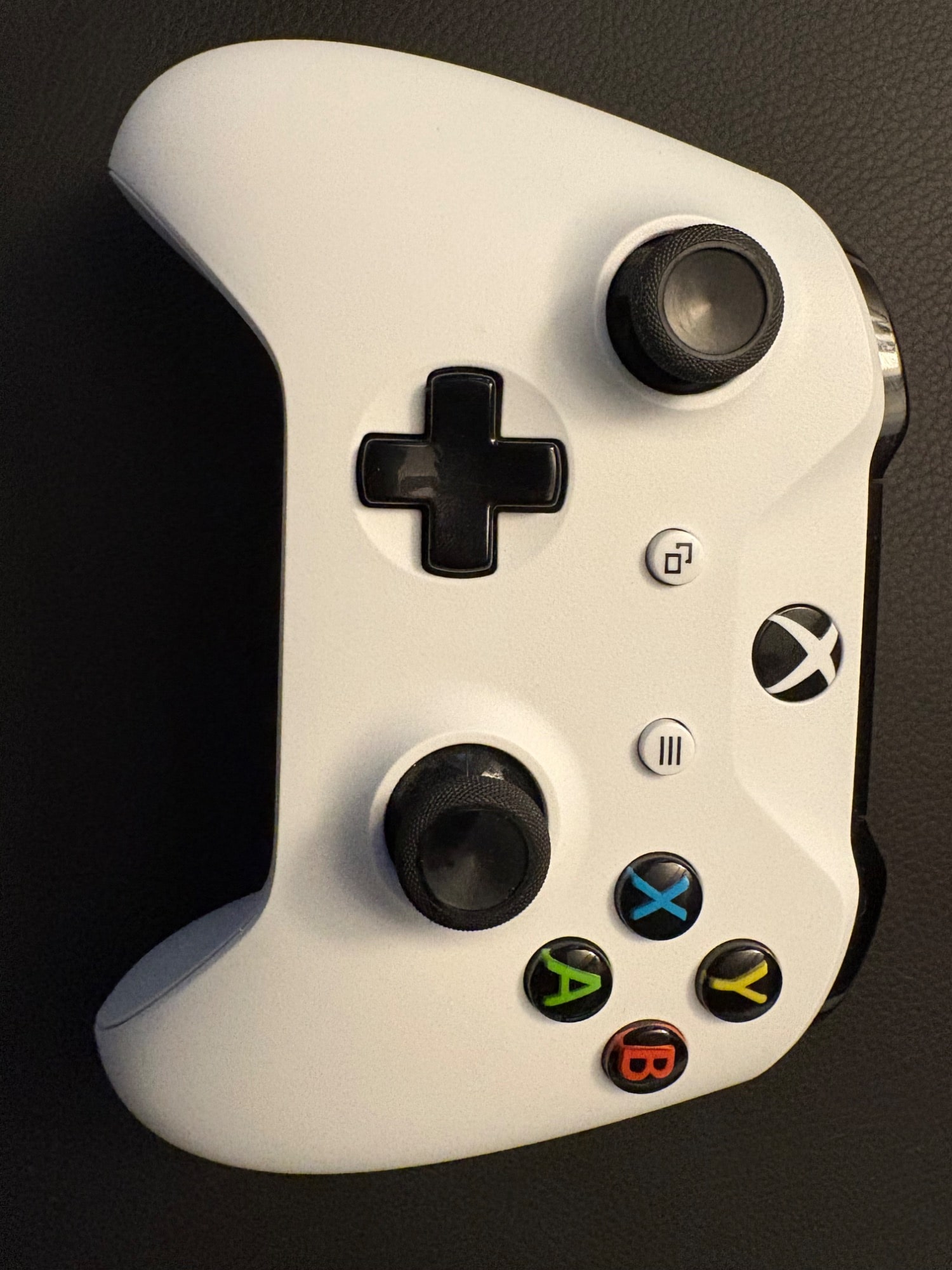 Produktbild Microsoft Xbox One S All Digital